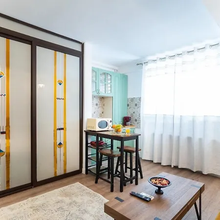 Five Apartment Navodari